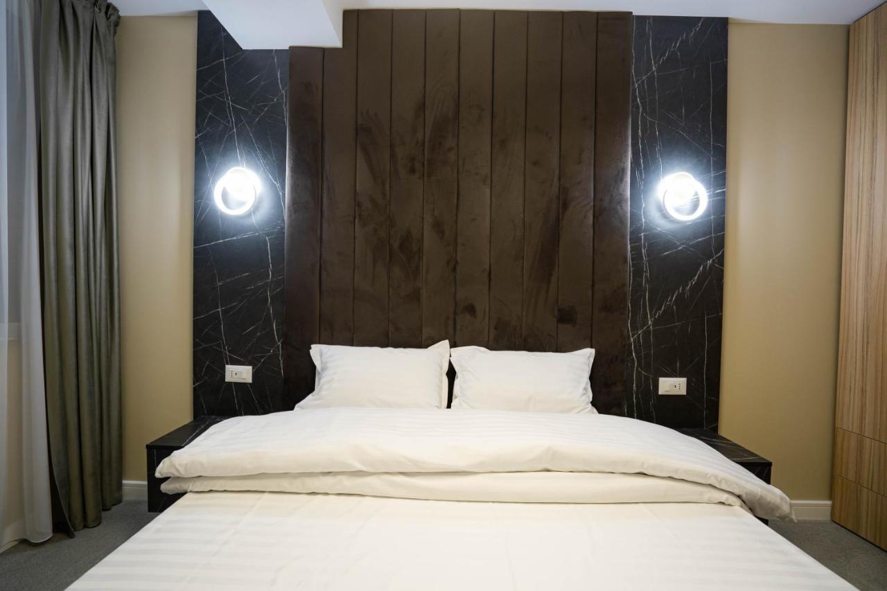 Deluxe Aparthotel Marwell Residence Suceava Exterior foto
