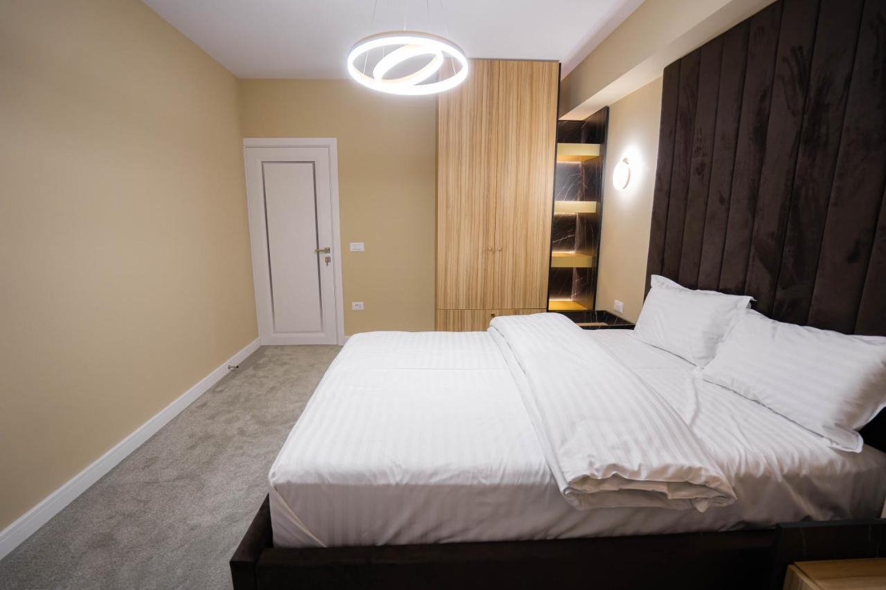 Deluxe Aparthotel Marwell Residence Suceava Exterior foto